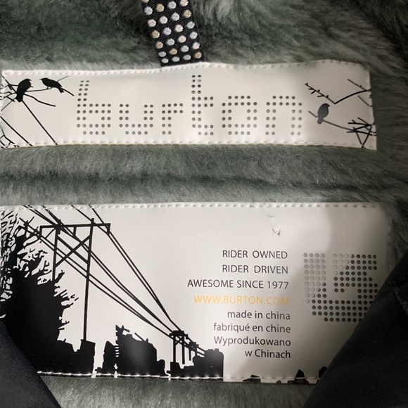 Burton Winter Jacket - NWOT - Picture 3 of 8